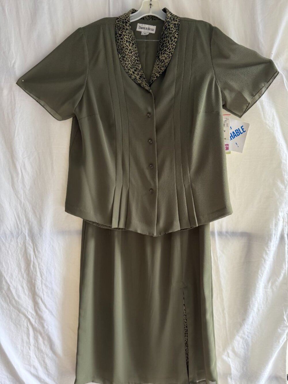 Plus Size NWT Danny & Nicole 2-Piece Skirt Set – 18W – Olive Green/Animal Print